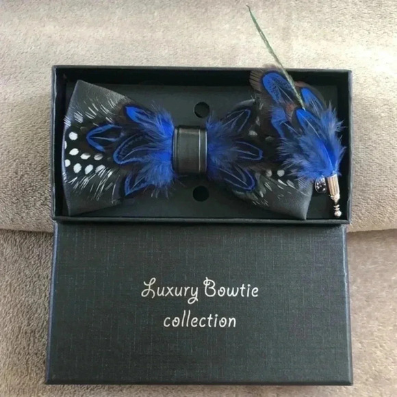 Spotted Black & Cobalt Luxury Leather Feather Bowtie and Lapel Pin Set Italy - Picture 4 of 5